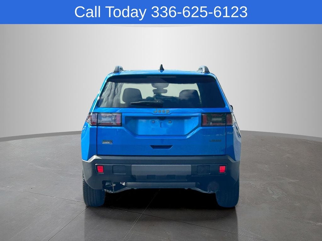 2026 Jeep Cherokee Laredo