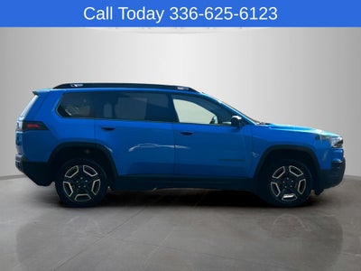 2026 Jeep Cherokee Laredo