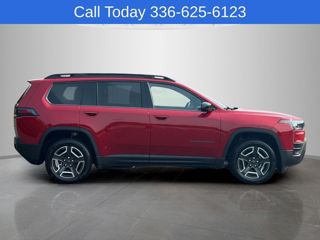 2026 Jeep Cherokee Laredo