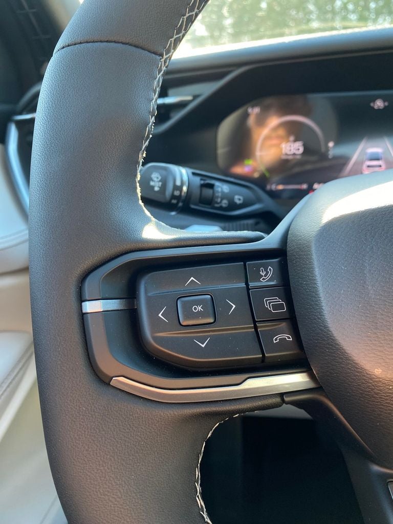 2026 Jeep Cherokee Overland