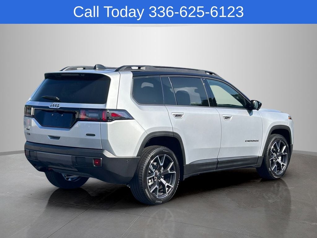 2026 Jeep Cherokee Overland