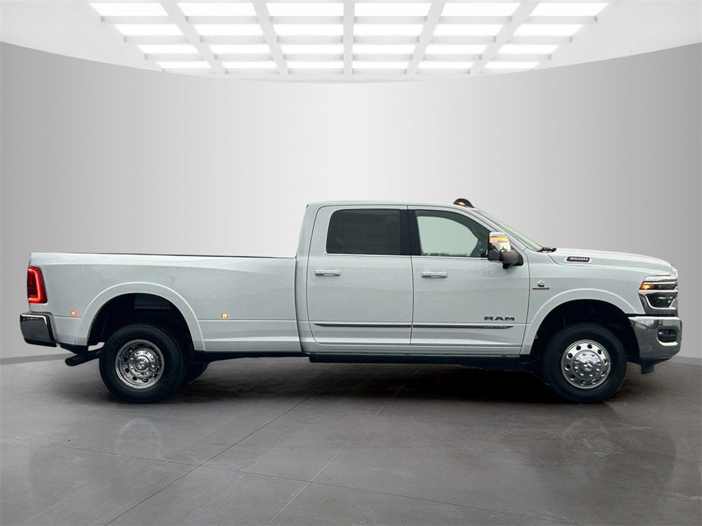 2026 RAM 3500 Limited