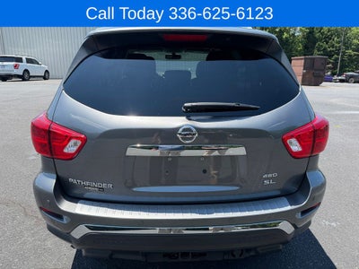 2018 Nissan Pathfinder SL