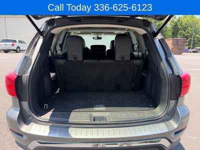 2018 Nissan Pathfinder SL