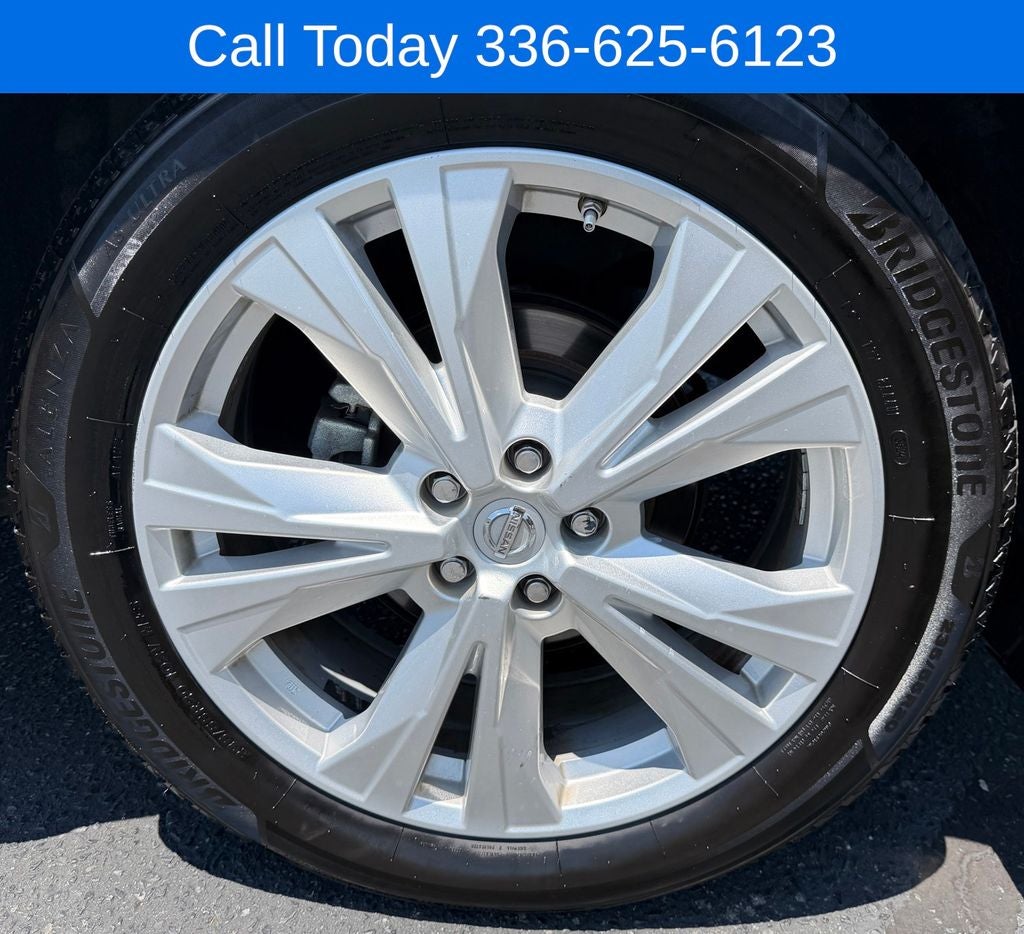 2018 Nissan Pathfinder SL