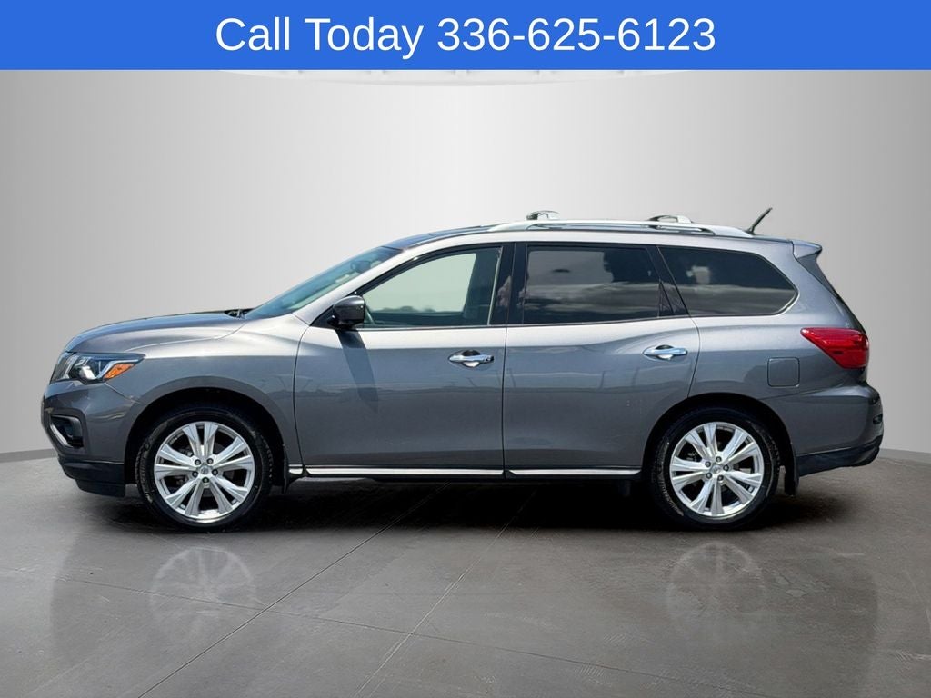 2018 Nissan Pathfinder SL