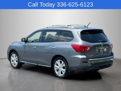 2018 Nissan Pathfinder SL