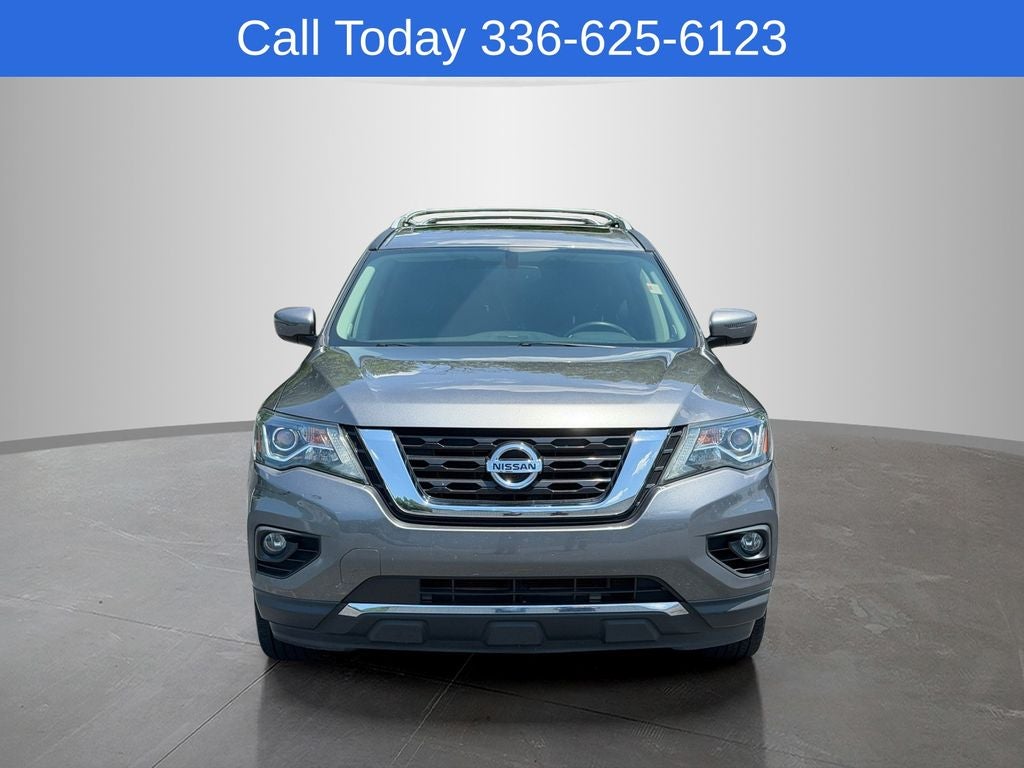2018 Nissan Pathfinder SL