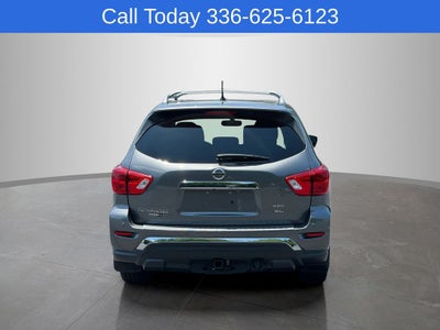 2018 Nissan Pathfinder SL