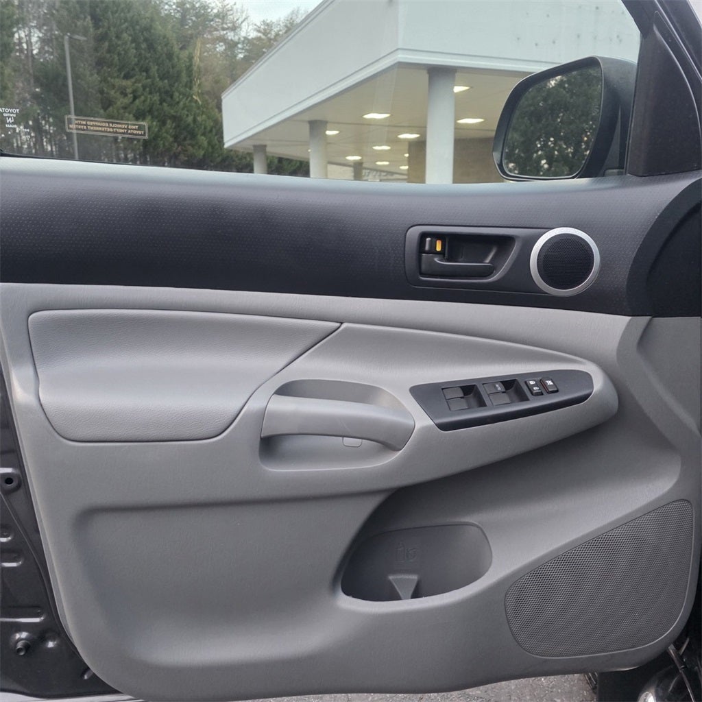 2013 Toyota Tacoma Base V6