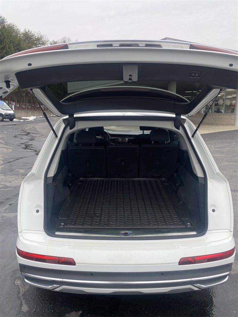 2022 Audi Q7 55 Premium quattro