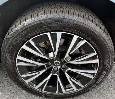 2023 Volvo XC90 Recharge Plug-In Hybrid T8 Core Bright Theme